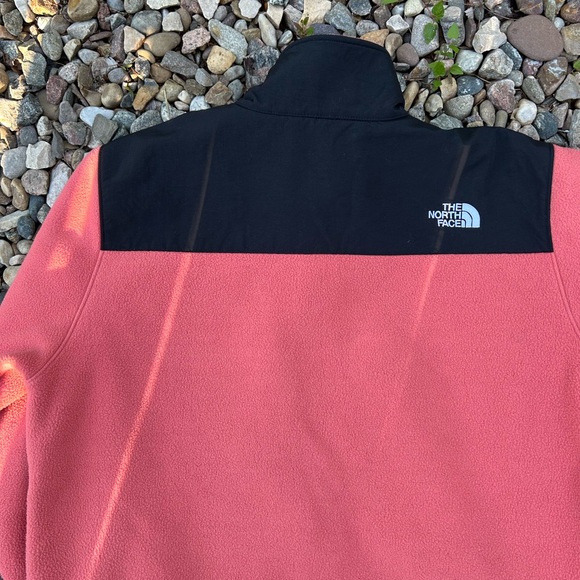 Men’s The North Face Salmon/Black Denali Polartec Fleece Size L - Picture 8 of 9